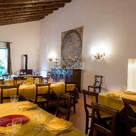 Masseria Rossella 3* פיאנה דלי אלבנזי